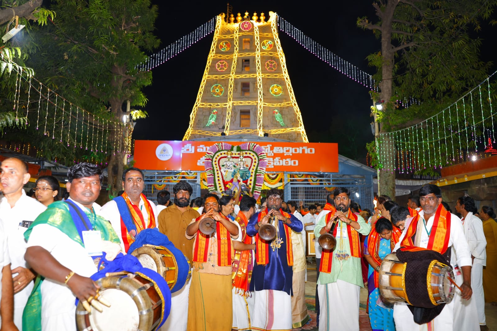 శ్రీశైలం భ్రమరాంబ సమేత మల్లికార్జున స్వామి బ్రహ్మోత్సవాల దృశ్యాలు..