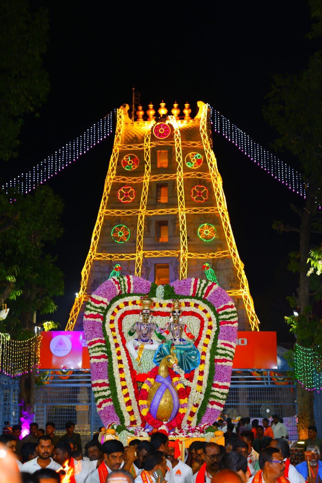 శ్రీశైలం భ్రమరాంబ సమేత మల్లికార్జున స్వామి బ్రహ్మోత్సవాల దృశ్యాలు..