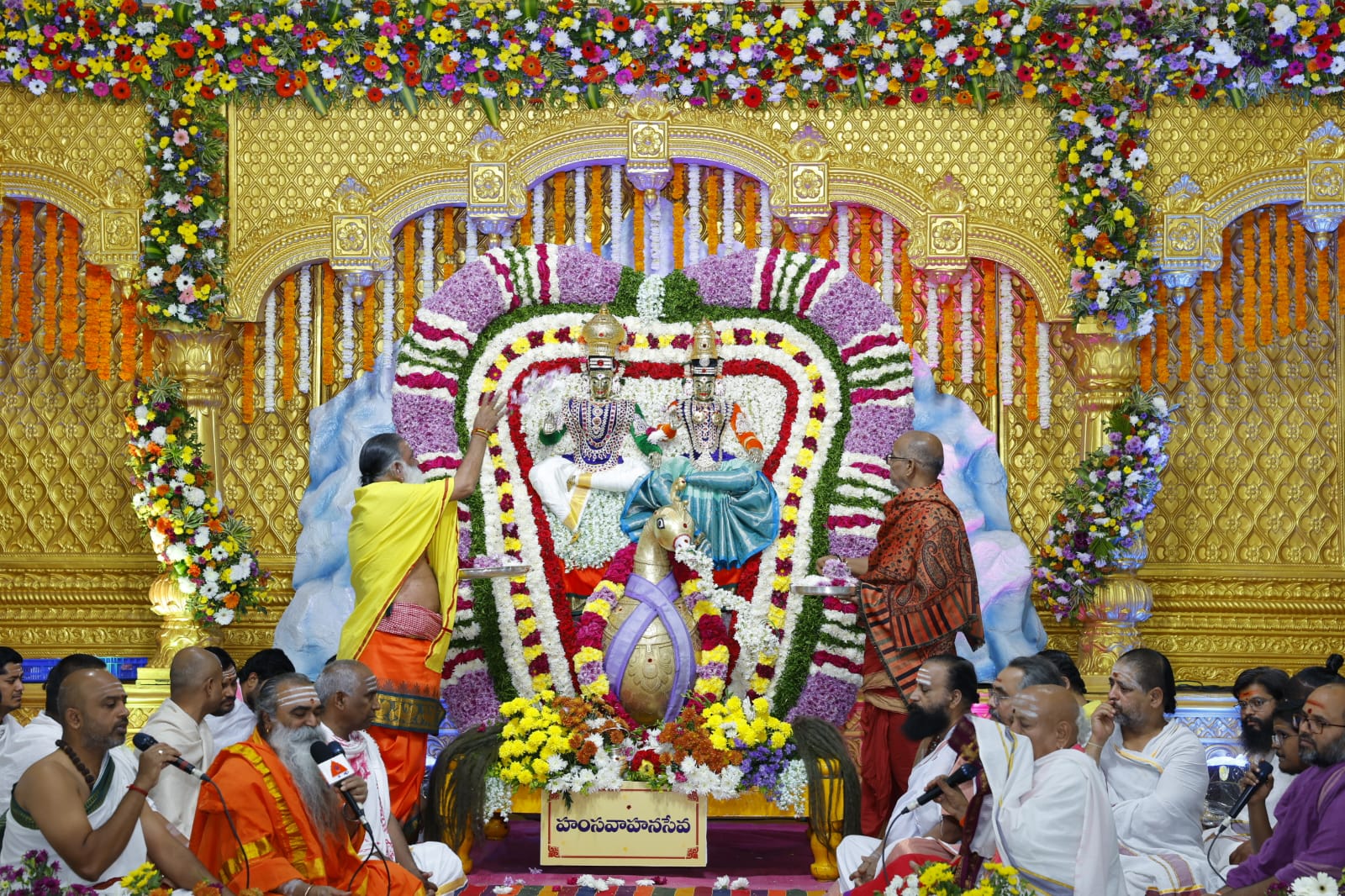 శ్రీశైలం భ్రమరాంబ సమేత మల్లికార్జున స్వామి బ్రహ్మోత్సవాల దృశ్యాలు..