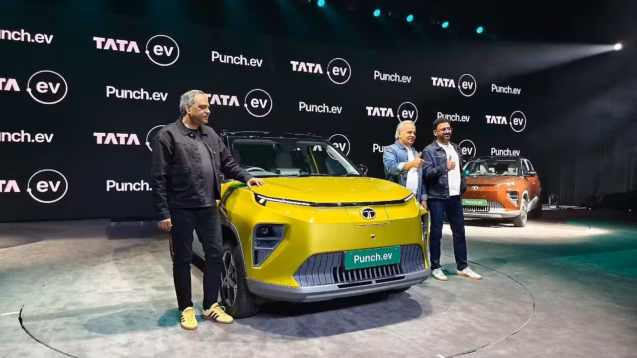 Tata Punch EV Facelift | ఒక్కసారి ఛార్జ్ చేస్తే 468 కిలోమీటర్ల ప్రయాణం..! పంచ్ ఫేస్లిఫ్ట్ ఈవీని మార్కెట్లోకి వదిలిన టాటా మోటార్స్..!