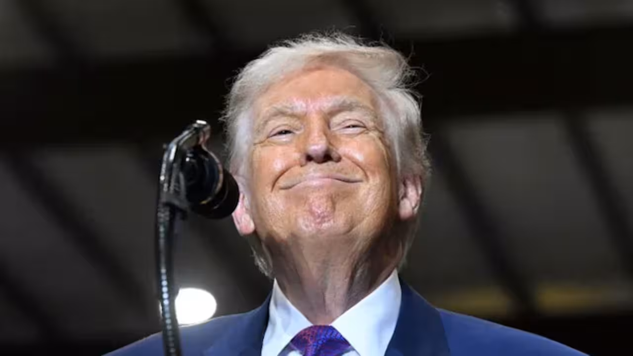 Donald Trump | 200% టారిఫ్ విధిస్తానని బెదిరించా.. 11 ఫైటర్ జెట్స్ కూలిపోయాయి.. ఇండియా-పాక్ యుద్ధంపై ట్రంప్ వ్యాఖ్యలు