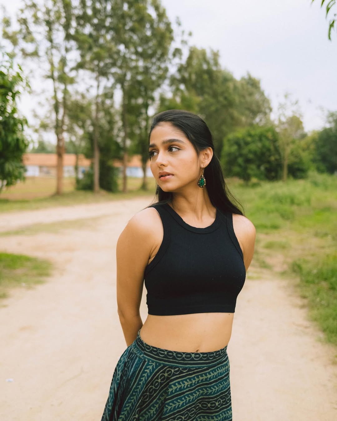 సుకుమార్ శిష్యుడు పల్నాటి సూర్యప్రతాప్ దర్శకత్వంలో సంగీత్ శోభన్ హీరోగా ఓ రొమాంటిక్ కామెడీ మూవీ రాబోతుంది.