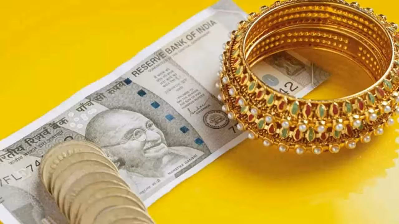 Gold Loans | భారీ స్థాయిలో పెరుగుతున్న గోల్డ్ లోన్స్.. కారణాలు ఇవే..