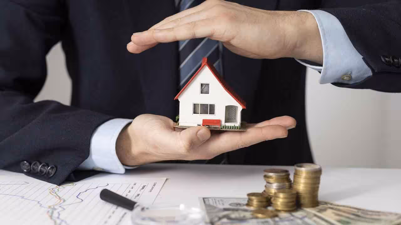 Home Loan Interest | హోం లోన్ తీసుకుంటున్నారా..? ఈ చిన్న సూచన పాటిస్తే భారీ ఎత్తున వడ్డీ ఆదా అవుతుంది..!