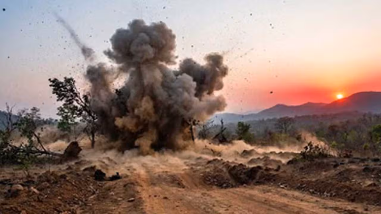 IED Blast | కర్రెగుట్టల్లో పేలిన ఐఈడీ.. జవాన్కు గాయాలు..!