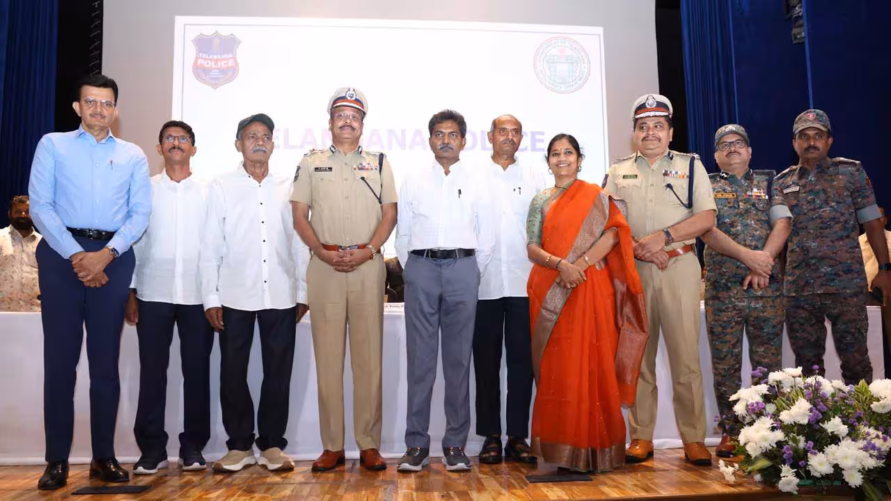 Maoists | తరం మారుతున్నది.. స్వరం మారుతున్నది.. మావో అగ్ర నేతల లొంగుబాటు