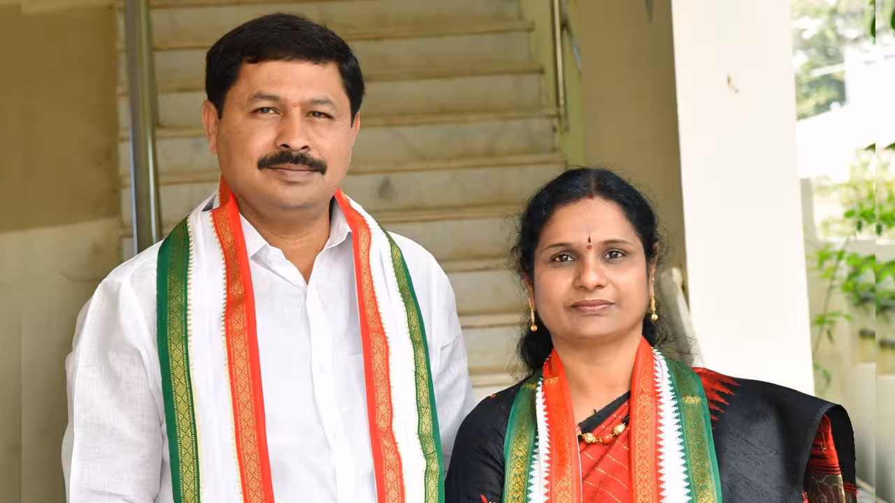 Nalgonda Mayor | నల్లగొండ మేయర్గా బుర్రి చైతన్య రెడ్డి.. తొలి మహిళగా రికార్డ్