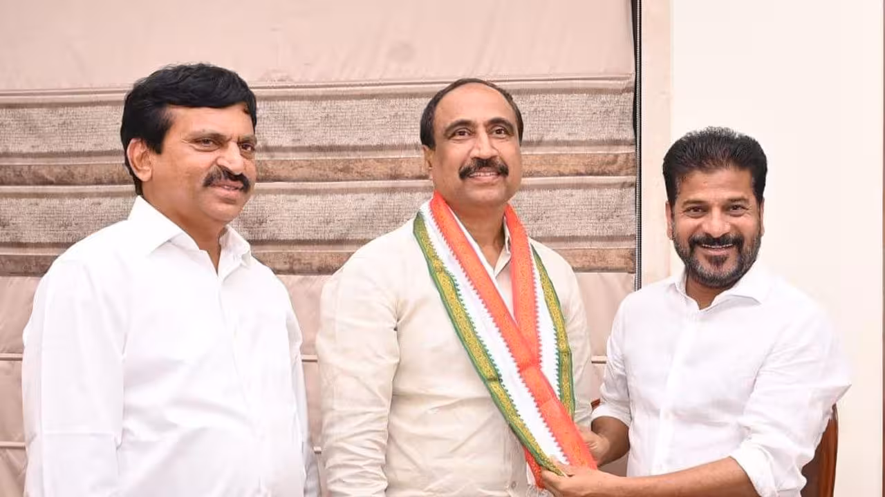 Party Defection | మరో ఎమ్మెల్యేపై అనర్హత పిటిషన్ను కొట్టివేసిన స్పీకర్