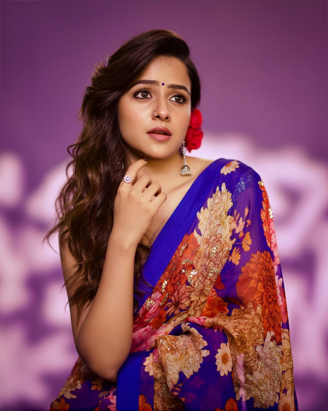 తమిళ ప్రేక్షకులు పర్ఫార్మెన్స్ ఆధారంగా నటీనటులను ఆదరిస్తారు.