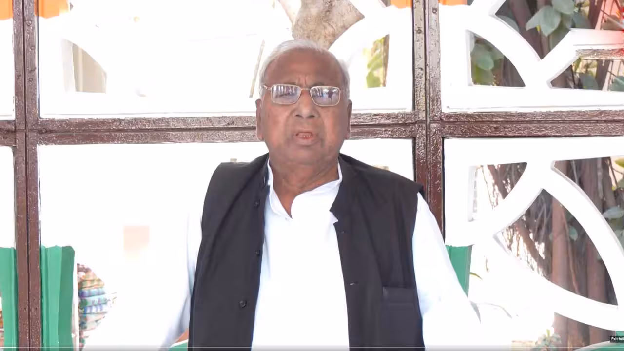 V Hanumantha Rao | రాహుల్ ప్రధాని కావాలంటే.. నేను ఢిల్లీలో ఉండాలే.. వీహెచ్ కీలక వ్యాఖ్యలు