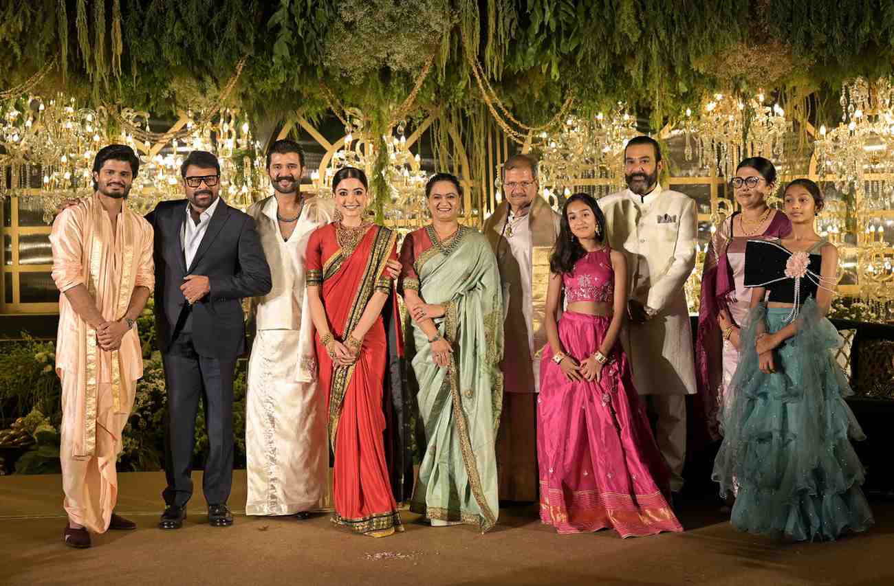 Virosh Wedding | గ్రాండ్గా విరోష్ రిసెప్షన్ – హాజరైన సినీ , రాజకీయ ప్రముఖులు - Image 1