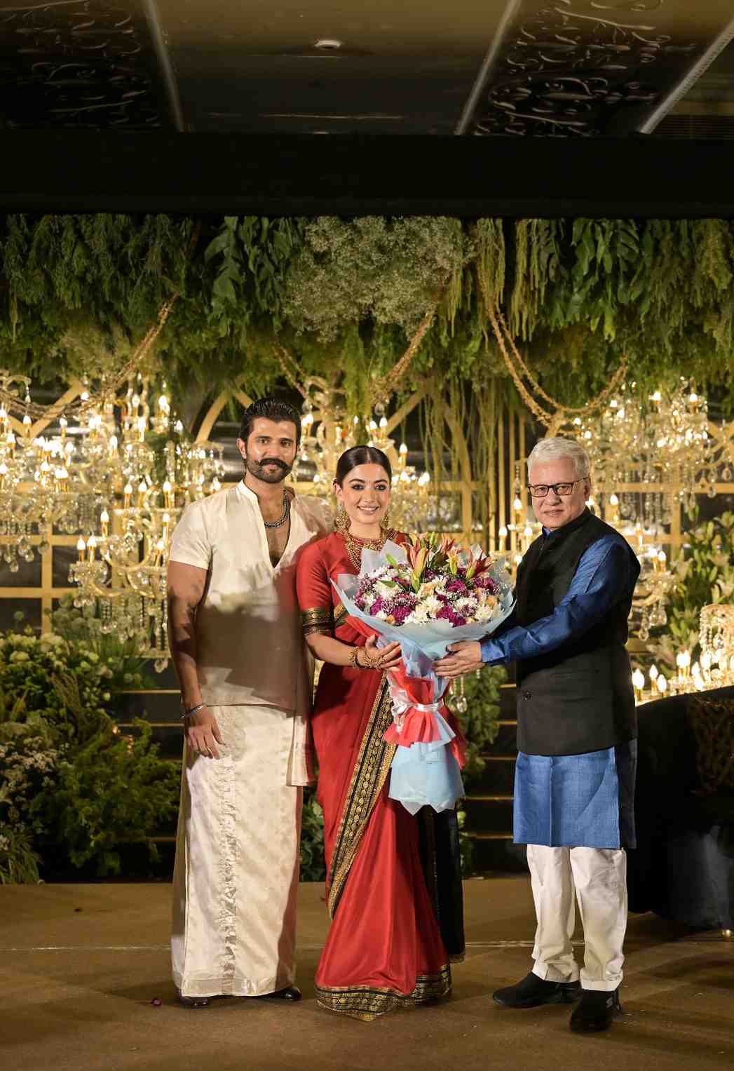 Virosh Wedding | గ్రాండ్గా విరోష్ రిసెప్షన్ – హాజరైన సినీ , రాజకీయ ప్రముఖులు - Image 14