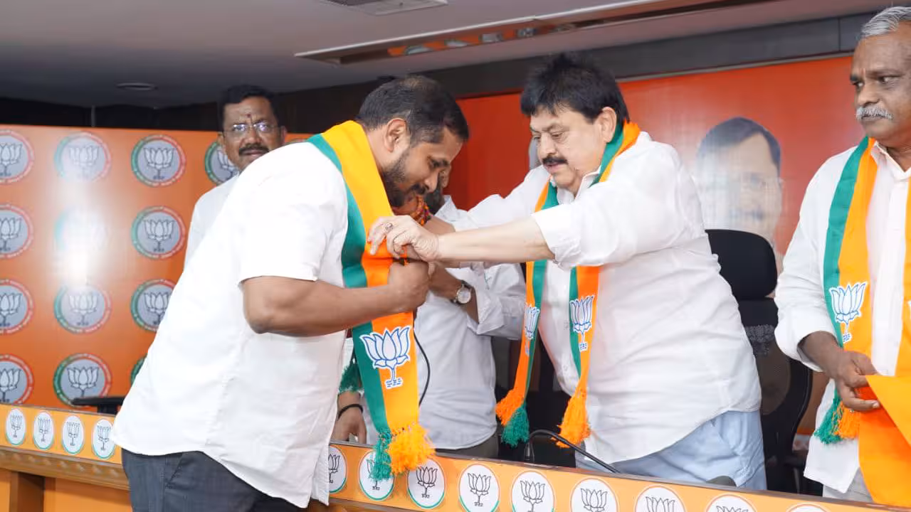 Ramchander Rao | వందేమాతరాన్ని అవమానిస్తుంటే కాంగ్రెస్ మౌనమెందుకు
