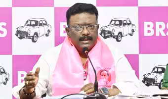 MLC Dasoju Sravan | పోలీస్ కమిషనర్కే రక్షణ లేకపోతే, సామాన్యుల పరిస్థితేమిటి : ఎమ్మెల్సీ శ్రవణ్ దాసోజు