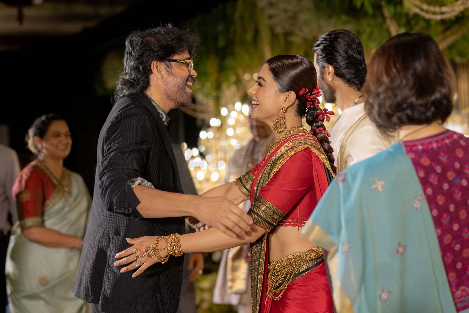 Virosh Wedding | గ్రాండ్గా విరోష్ రిసెప్షన్ – హాజరైన సినీ , రాజకీయ ప్రముఖులు - Image 2