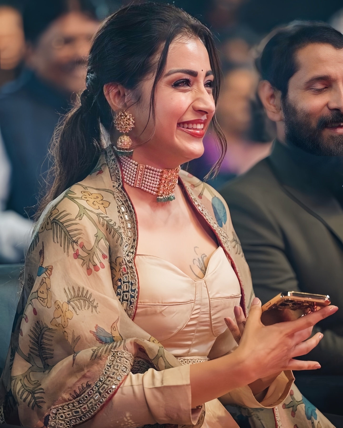 కరుప్పు షూటింగ్ పూర్తయి చాలా రోజులు అవుతోంది. నిర్మాతలతో దర్శకుడికి ఏర్పడిన విభేదాల కారణంగా రిలీజ్ ఆలస్యమైంది.