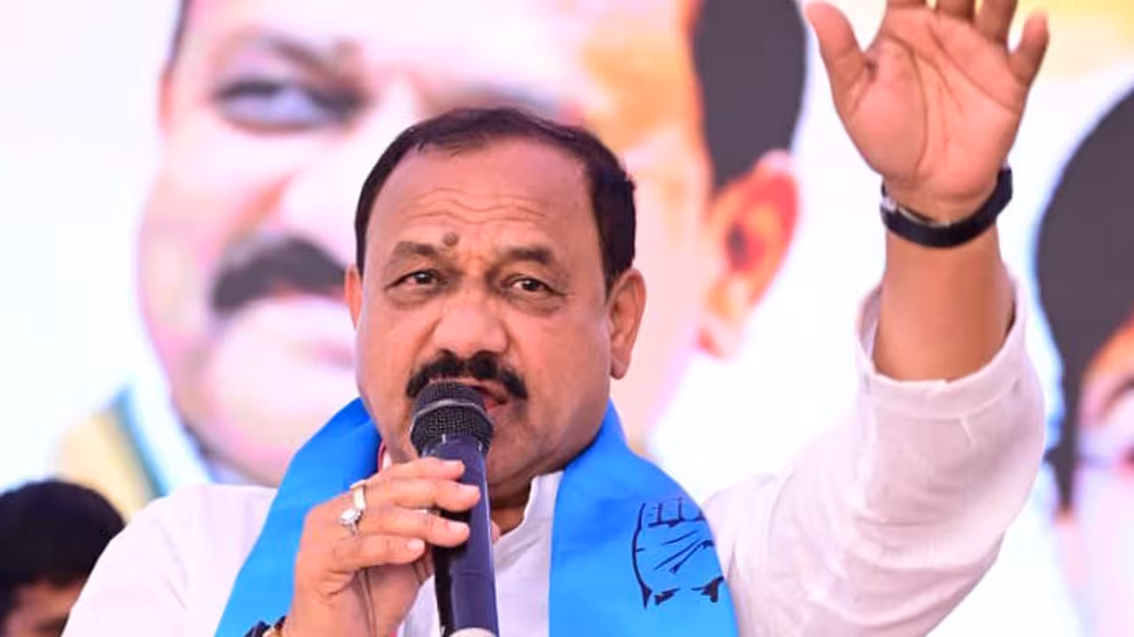 Mahesh Kumar Goud | కేటీఆర్ ఓ 420.. బండి సంజయ్ ఓ పిట్టల దొర : పీసీసీ చీఫ్ మహేశ్ కుమార్ గౌడ్