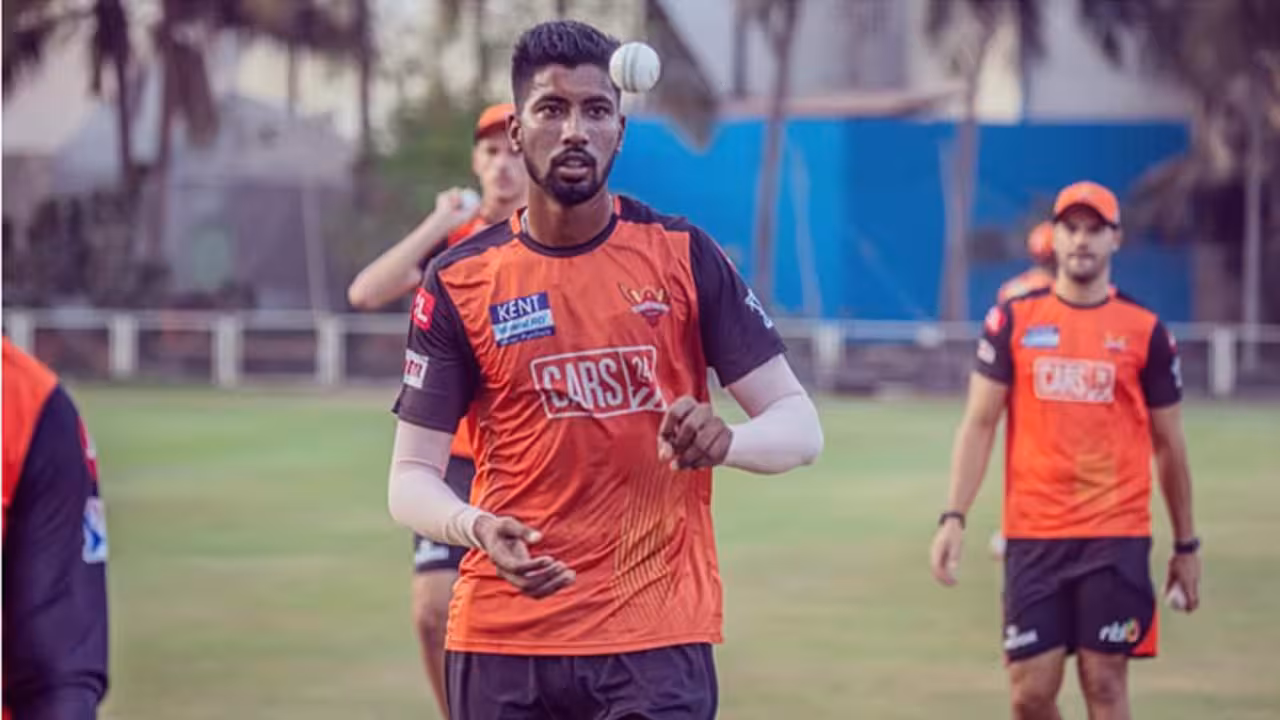 IPL 2026 | ఆకాశ్ దీప్ స్థానంలో.. కేకేఆర్ జట్టులోకి ఎస్ఆర్హెచ్ మాజీ బౌలర్..!