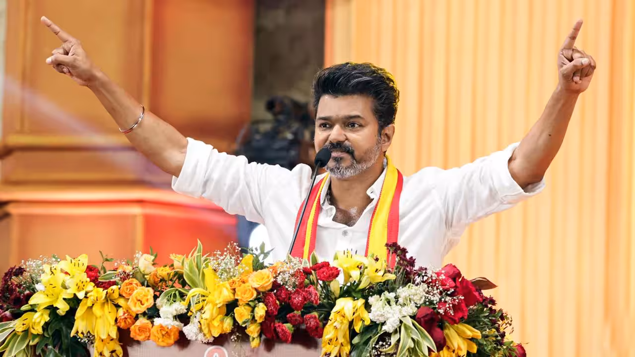 TVK Vijay | బంగారం, సిల్క్ చీర..! మహిళా ఓటర్లకు టీవీకే విజయ్ వరాలు..!