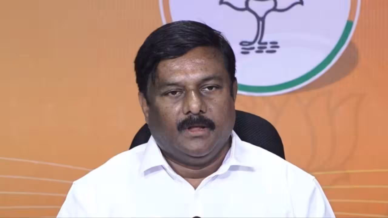Maheshwar Reddy | రాష్ట్ర ఖజానాలో పైసా లేదట.. 3 ట్రిలియన్ డాలర్ల ఎకానమీ సాధ్యమా?