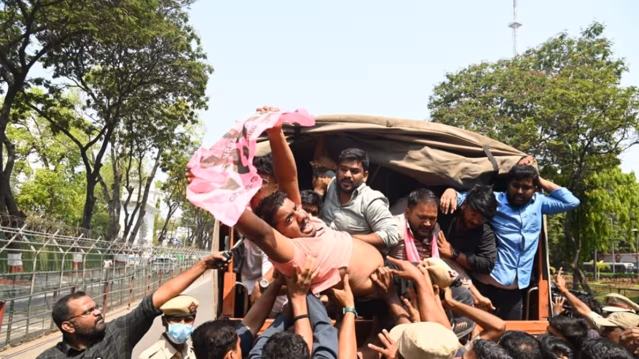 BRSV | విద్యా కమిషన్ సిఫారసు 18 శాతం.. కేటాయింపు 8 శాతమా? : బీఆర్ఎస్వీ
