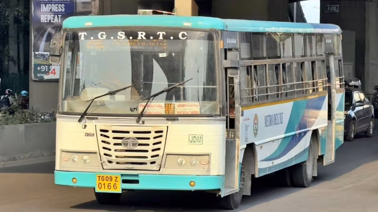 RTC | ఇక ఓఆర్ఆర్ లోపలే సిటీ బస్సులు.. సిబ్బంది జిల్లా డిపోలకు!