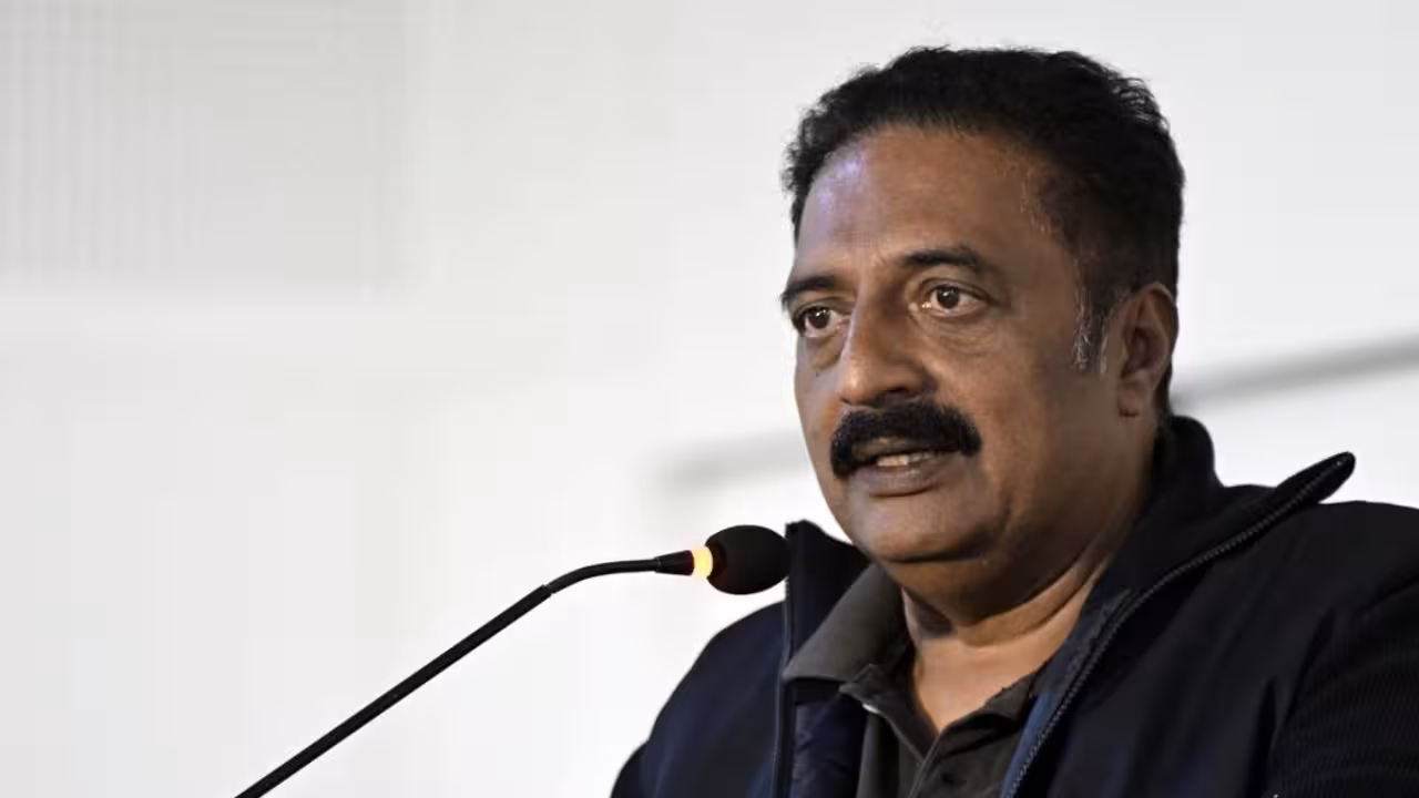 Prakash Raj | ధురంధర్ 2పై ప్రశంసలు – టాలీవుడ్ హీరోలను ఏకిపడేసిన ప్రకాష్ రాజ్