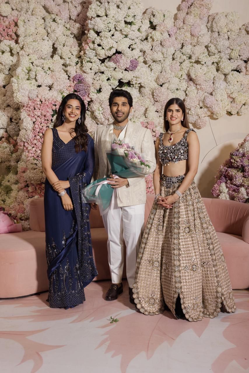 Allu Sirish | అల్లు శిరీష్, నయనిక ప్రీ వెడ్డింగ్ రిసెప్షన్ – టాలీవుడ్ స్టార్స్ సందడి - Image 8