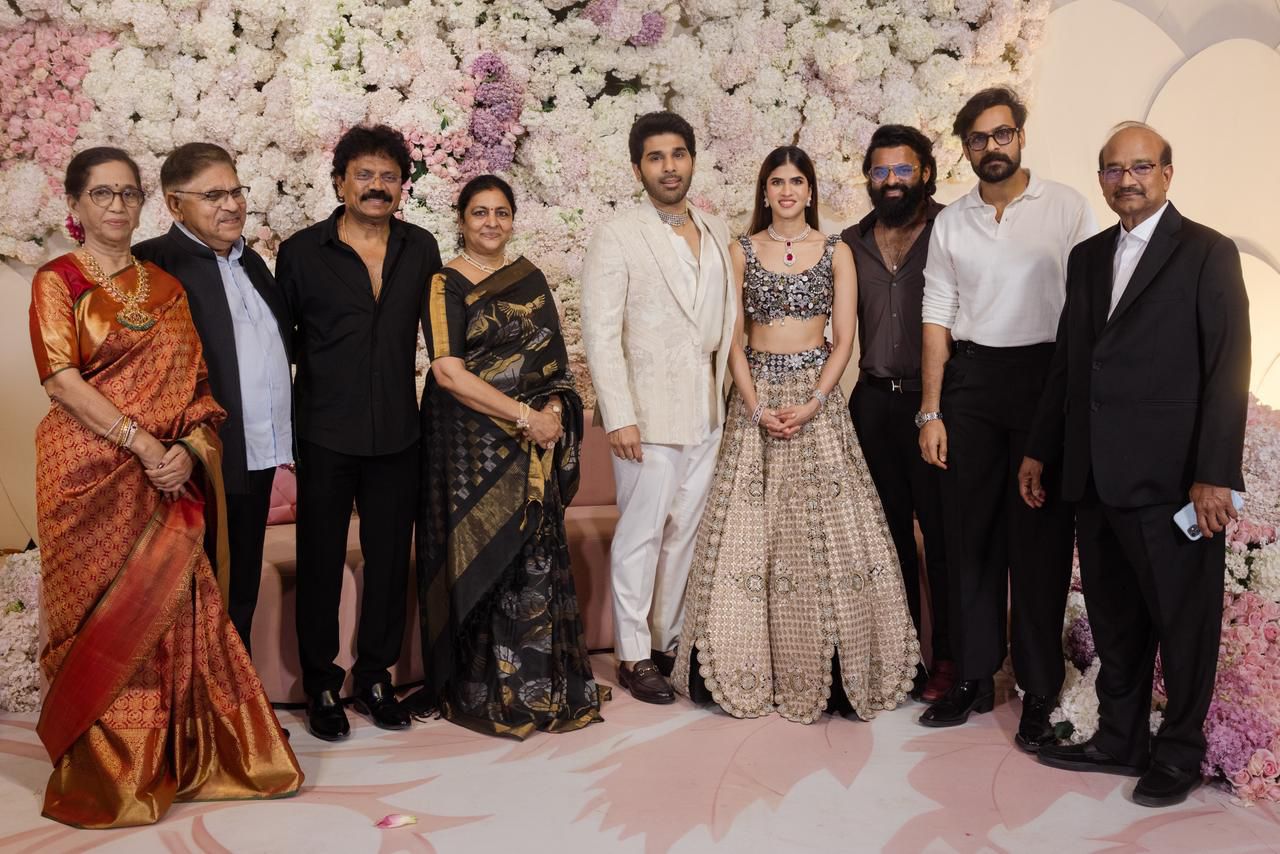 Allu Sirish | అల్లు శిరీష్, నయనిక ప్రీ వెడ్డింగ్ రిసెప్షన్ – టాలీవుడ్ స్టార్స్ సందడి - Image 9