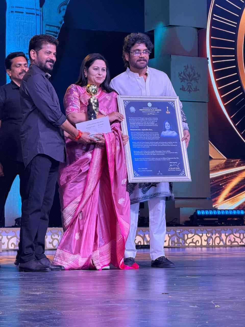 Gaddar Film Awards | ఘనంగా గద్దర్ అవార్డ్స్ వేడుక – తరలివచ్చిన తారాలోకం - Image 7