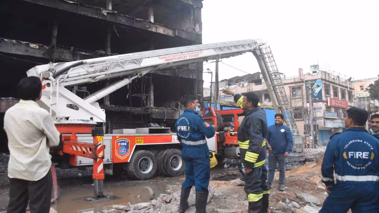 Fire Accident | ఫర్నీచర్ దుకాణంలో అగ్నిప్రమాదం.. భారీగా ఆస్తినష్టం