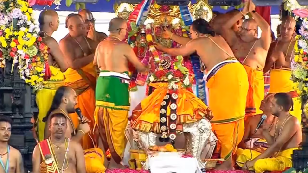 Sri Rama Navami | అభిజిత్ లగ్న సుముహూర్తమున భద్రాచల శ్రీ సీతారాముల కల్యాణం..