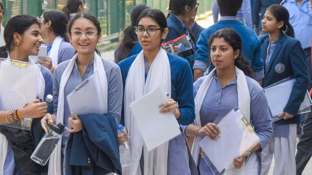 CBSE Exams | మార్చి 2న జరిగే సీబీఎస్ఈ పరీక్షలు రద్దు..!