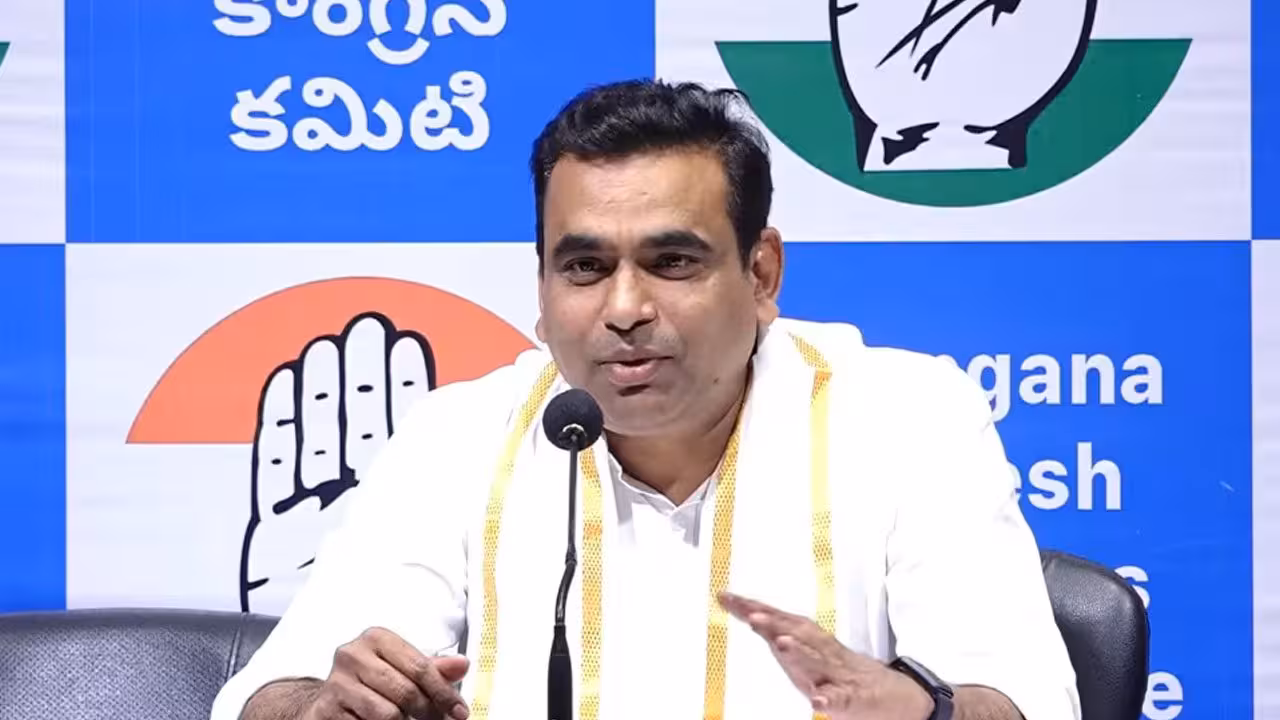 MP Chamala Kiran Kumar Reddy | నీట్ పరీక్ష రద్దు బాధ్యత కేంద్రానిదే: ఎంపీ చామల