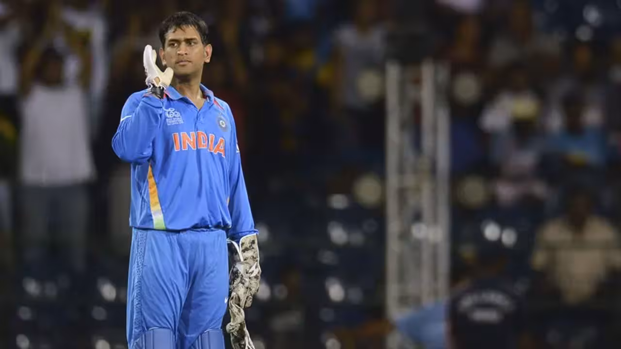 MS Dhoni | ఓవర్ స్పీడ్.. టీమ్ఇండియా మాజీ కెప్టెన్కు ట్రాఫిక్ చాలాన్