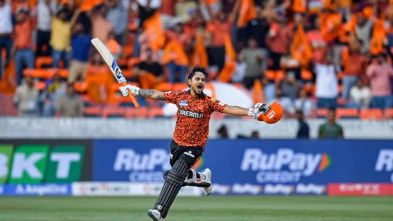 Ishan Kishan | ఐపీఎల్ లో చరిత్ర సృష్టించనున్న ఇషాన్ కిషన్.. ఆ ఘనత సాధించిన తొలి ఇండియన్ ప్లేయర్గా..