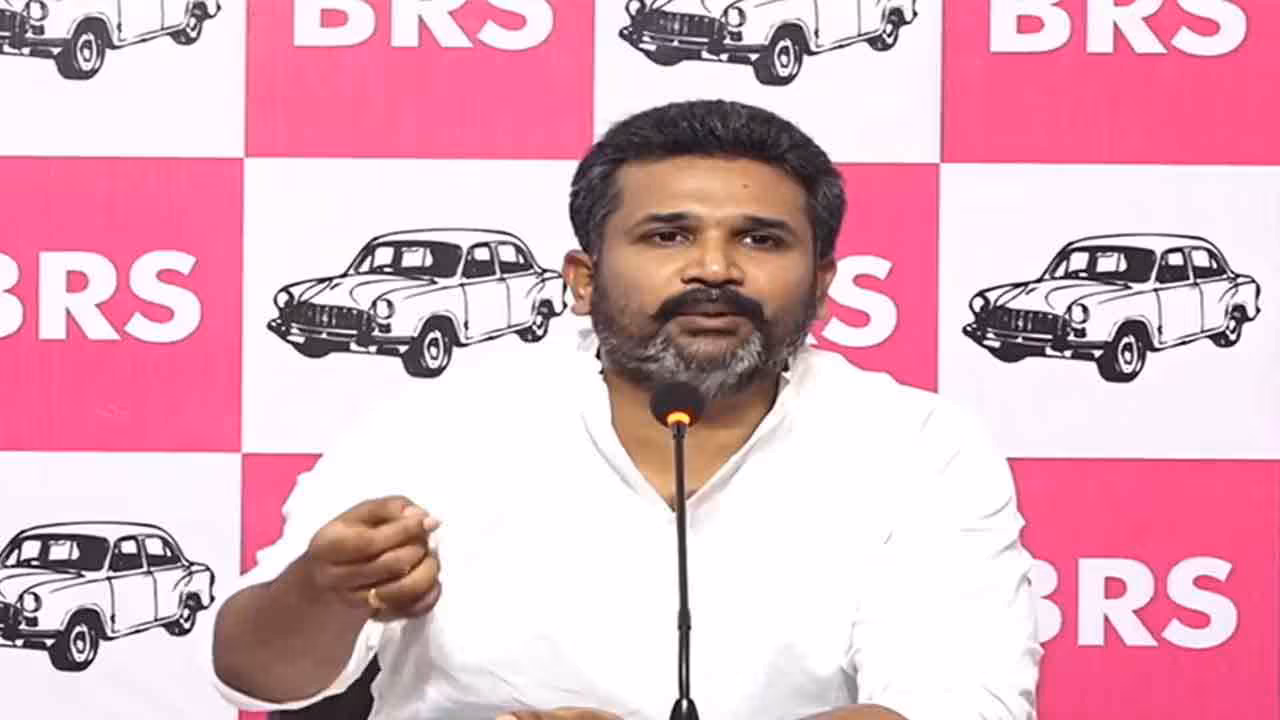 Manne Krishank | అంగన్వాడీలకు స్మార్ట్ ఫోన్లు.. రేవంత్ సర్కార్ రూ. 54 కోట్ల స్కాం : మన్నె క్రిశాంక్