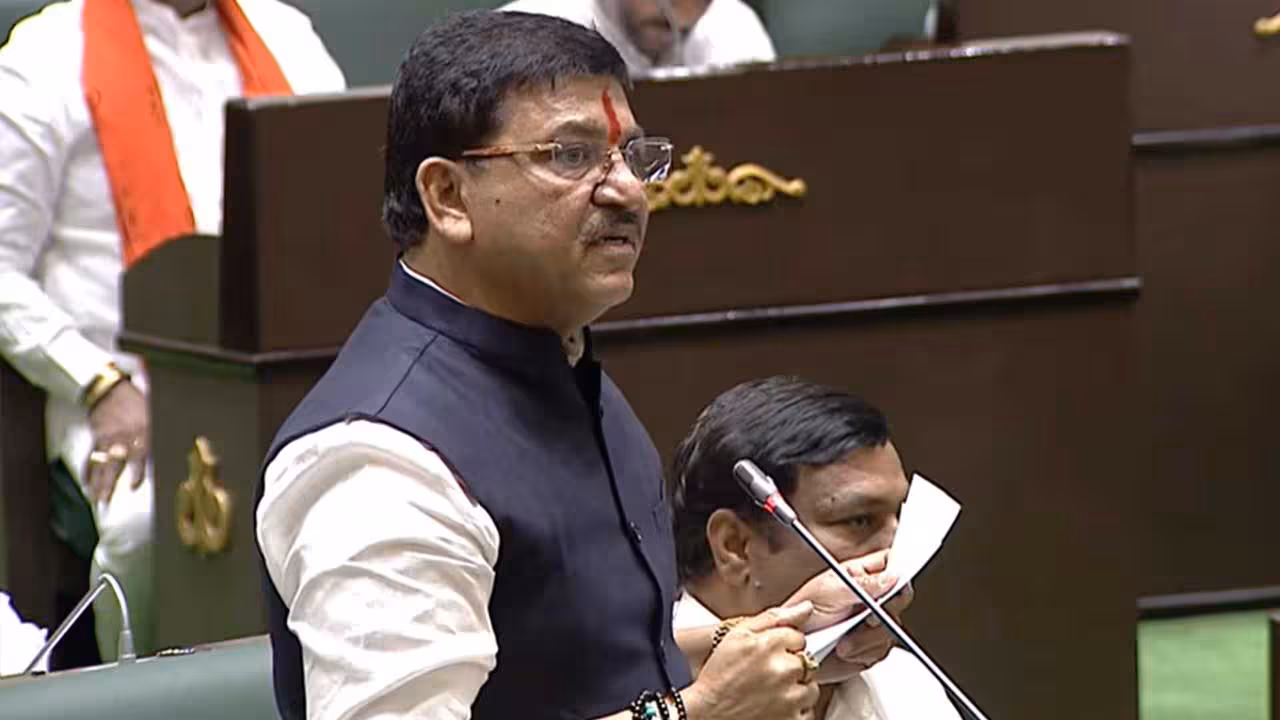 MLA Rakesh Reddy | ‘ఇప్ప సారా’కు ‘ఇందిరమ్మ’ పేరు మాత్రం పెట్టకండి.. సభలో బీజేపీ ఎమ్మెల్యే సెటైర్లు