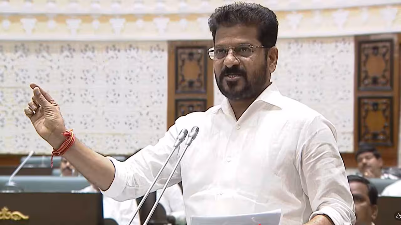 CM Revanth Reddy | ఆ రేంజ్లో ప్రిపేర్ కావాలి.. వైద్యారోగ్య శాఖ మంత్రికి సీఎం చురక