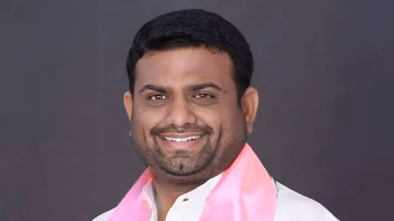 Pilot Rohith Reddy | పైలెట్ రోహిత్ రెడ్డికి బీఆర్ఎస్ షోకాజు నోటీసులు..