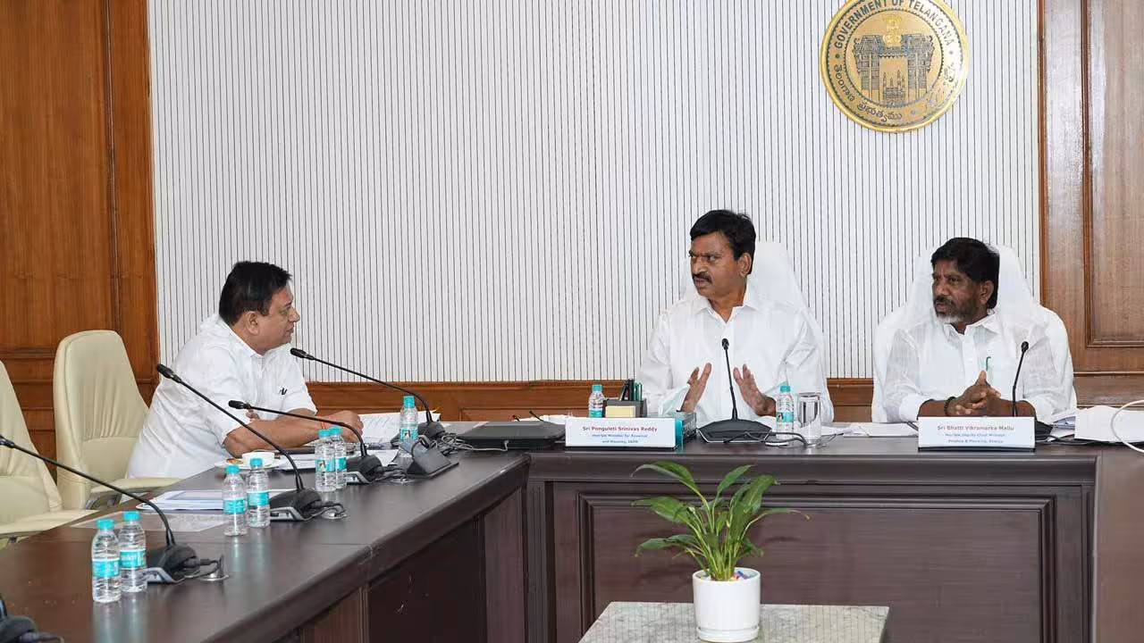 Telangana | భూముల రీ-సర్వే కోసం ఆధునిక ‘రోవర్ల’ కొనుగోలు