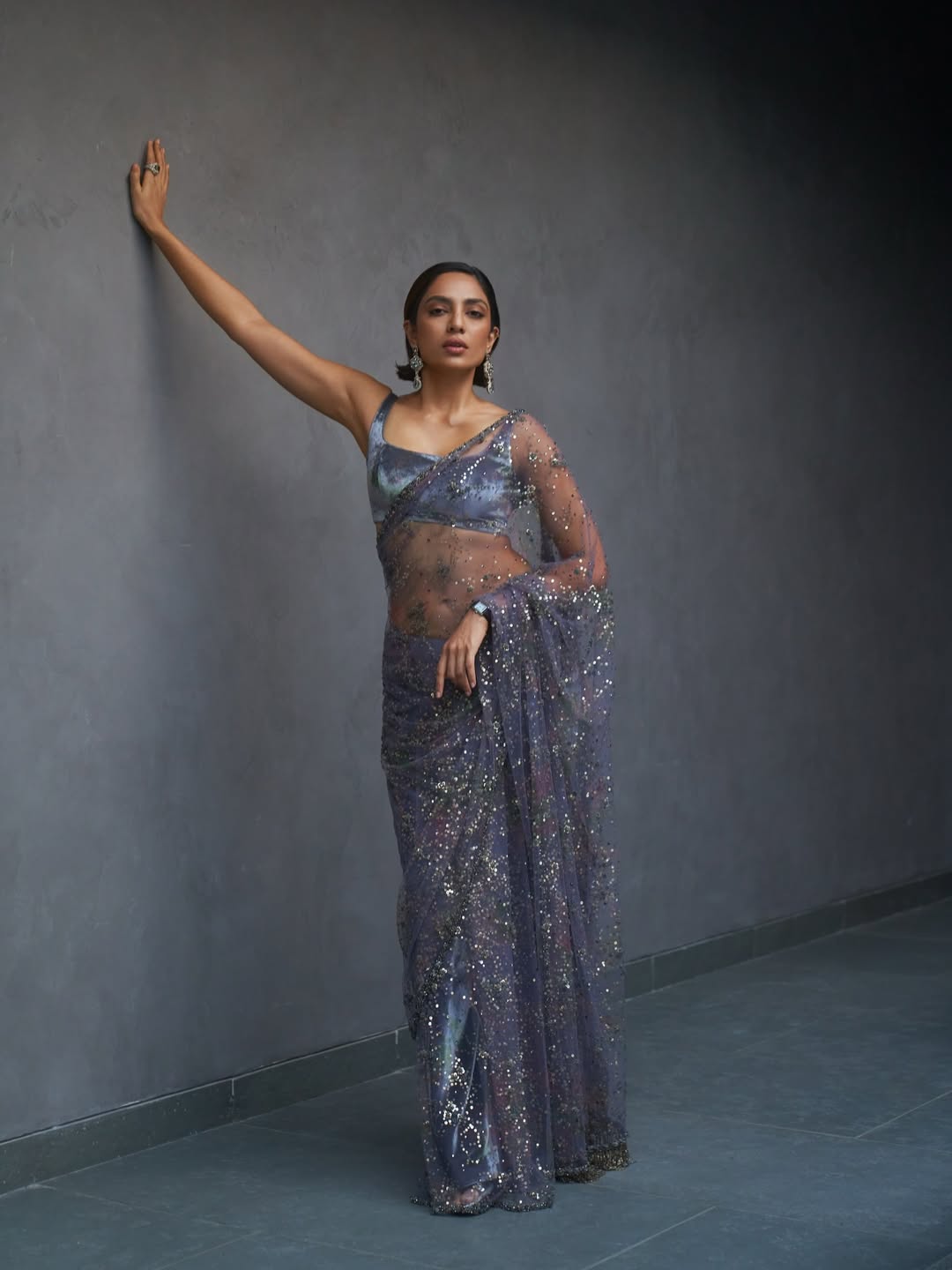 శోభిత తల్లిగా మారబోతున్నట్లు గత కొద్ది రోజులుగా సోషల్ మీడియాలో రూమర్లు వినిపిస్తున్నాయి.