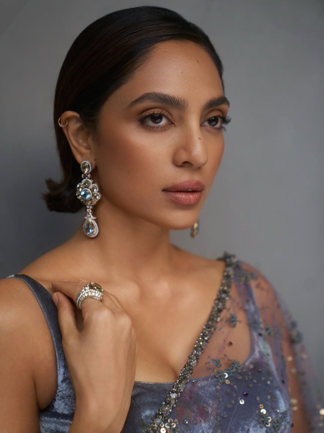 ప్రెగ్నెన్సీ కారణంగానే శోభిత తెలుగు సినిమాలు, ఈవెంట్స్లో కనిపించడం లేదంటూ ప్రచారం జరుగుతోంది.