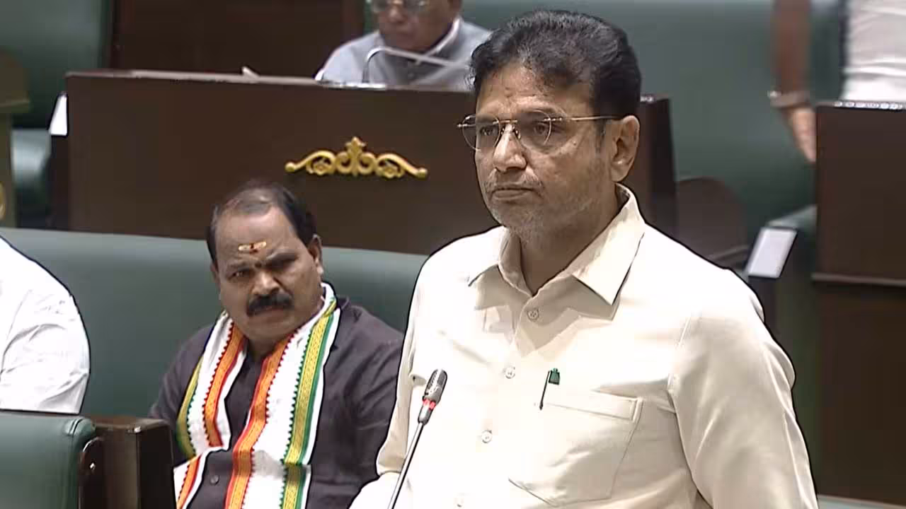 Minister Sridhar Babu | అర్హులైన న్యాయవాదులకు ఇన్సూరెన్స్, హెల్త్ కార్డ్ : మంత్రి శ్రీధర్ బాబు