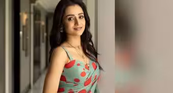 Trisha | ఎన్నికలయ్యే వరకు ఇంట్లోనే ఉండు... బయట అడుగుపెట్టకు - త్రిషకు తమిళ నటుడి సలహా