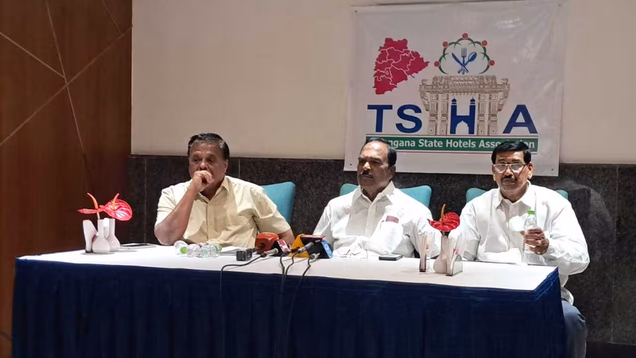Hyderabad Hotels | గ్యాస్ కొరత.. మూసివేత దిశగా హైదరాబాద్ హోటల్స్..!