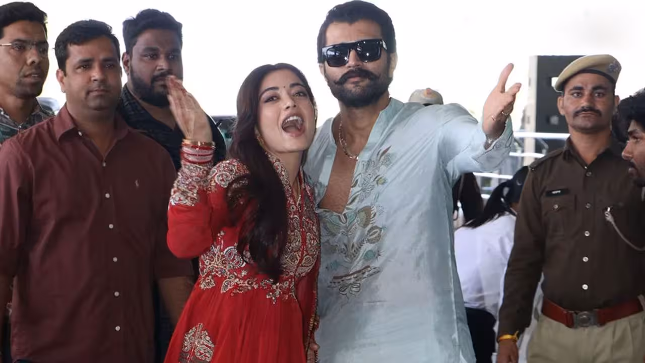 Virosh Wedding Reception | నేడు తుమ్మెనపేటకు విరోష్ జోడీ.. ముస్తాబైన రౌడీ హీరో స్వగ్రామం