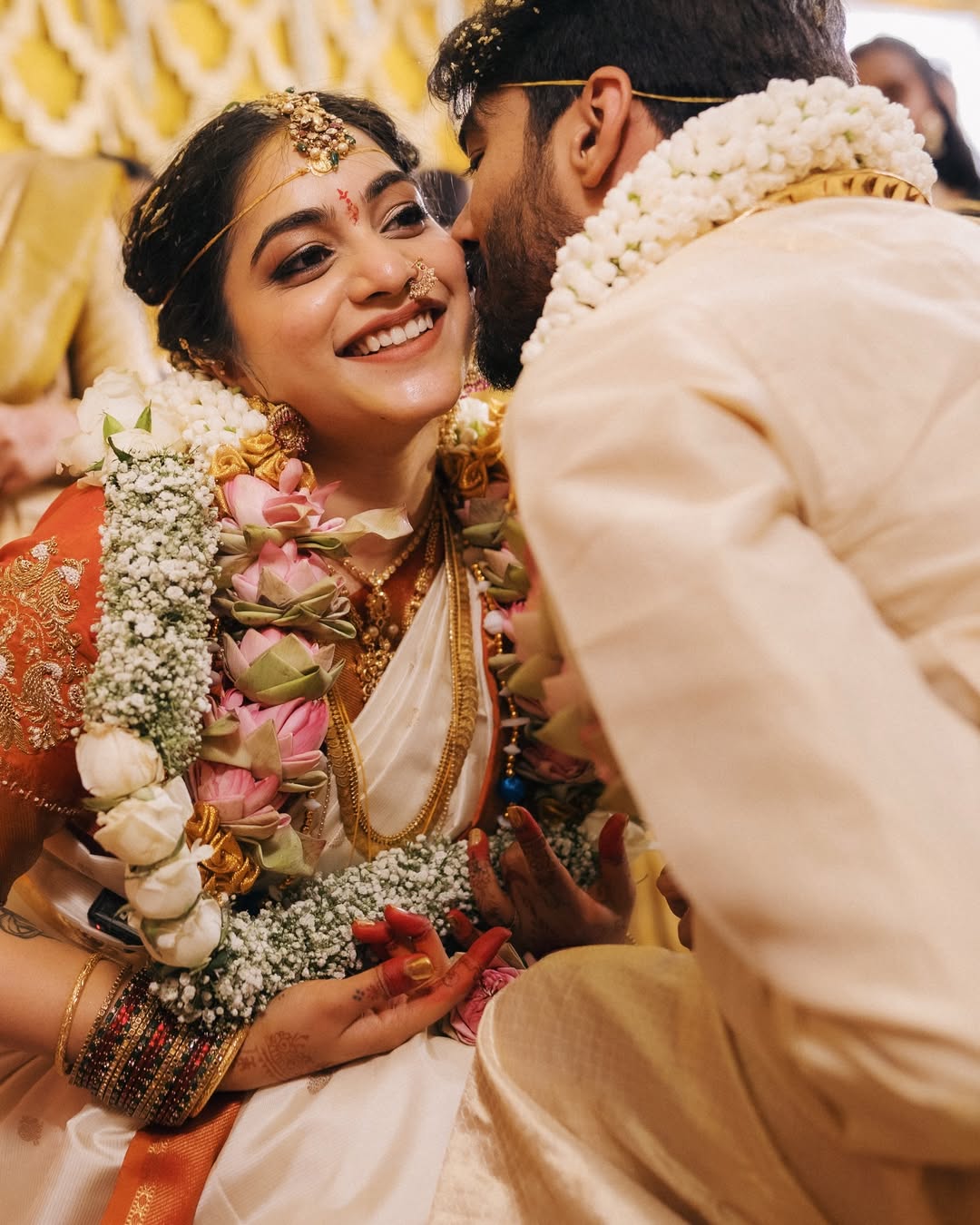 Punarnavi Bhupalam | పెళ్లి ఫొటోలు షేర్ చేసిన బిగ్బాస్ బ్యూటీ - Image 3