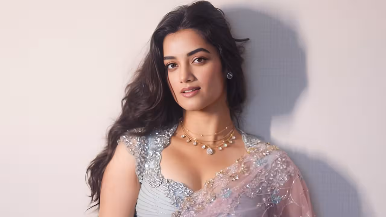 Bhagyashri Borse | టాలీవుడ్ టాప్ హీరోయిన్ రేసులో వెనుకపడ్డ భాగ్యశ్రీ..! ఒక్క బ్రేక్ వస్తే చాలు..!