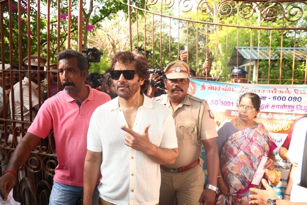 TN Election | తమిళనాడు అసెంబ్లీ ఎన్నికలు – ఓటేసిన సెలిబ్రిటీలు - Image 1